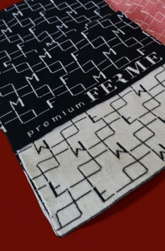 LOGO scarf NAVY-SAND