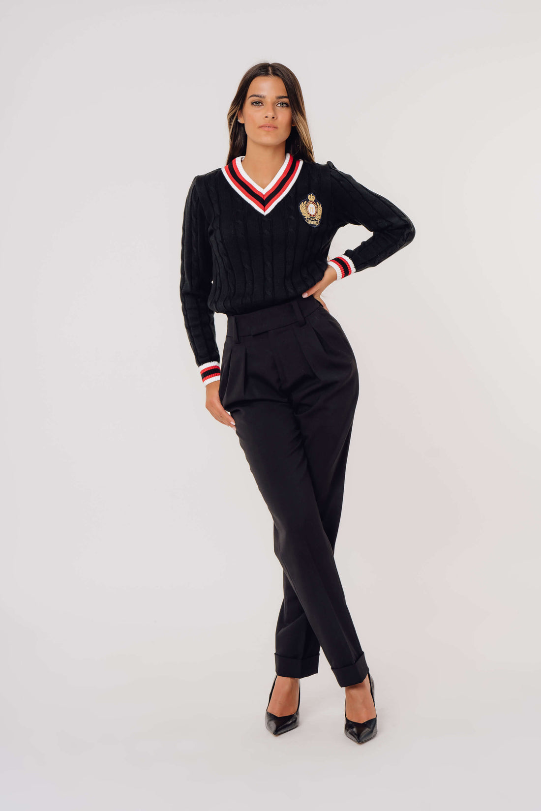 Cable-Knit Signature Premium V-Neck BLACK