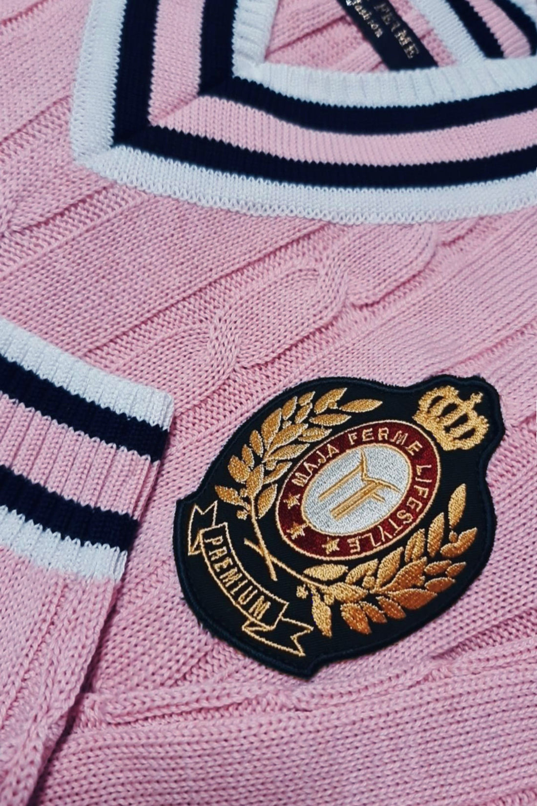 Organic cotton Cable-Knit Signature Premium V-Neck PINK